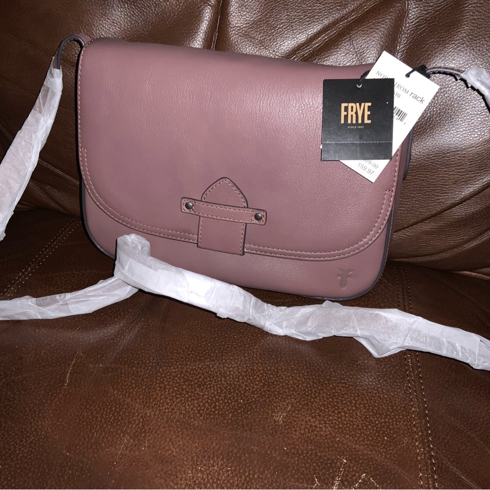 NWT FRYE AMETHYST OLIVIA CROSSBODY.  Leather.  7 1/2 inch by 10 inch.